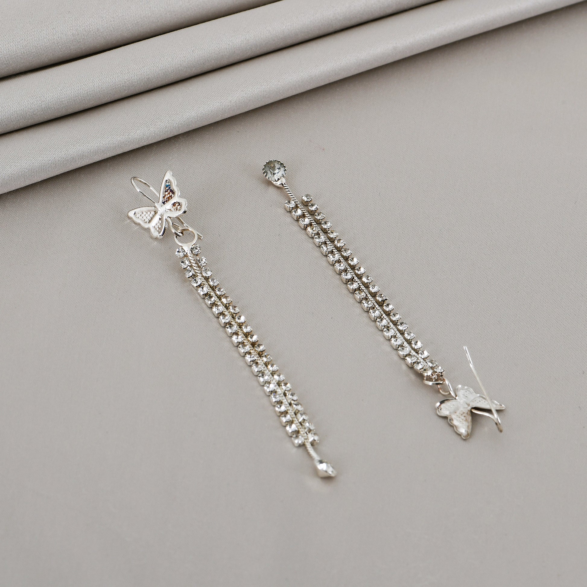 4-in-1 Pearl & Crystal Earring Combo Set for Women – stylish earring combo set for women with pearls and crystals