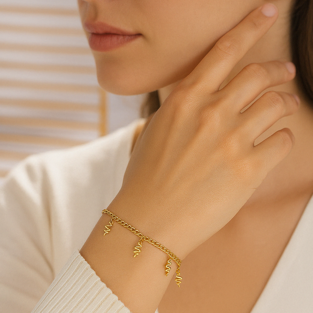 Golden Snake Charm Bracelet – stylish charm bracelets for women with bold snake motifs