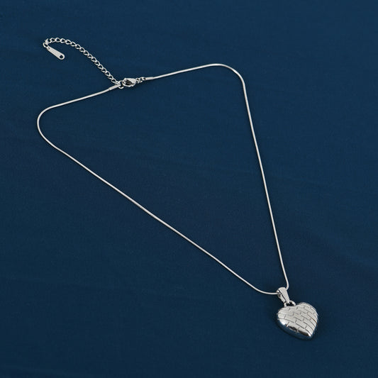 Silver Woven Heart Necklace
