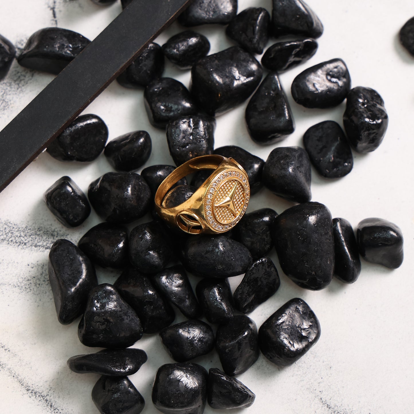 Men Gold Luxury Signet Ring
