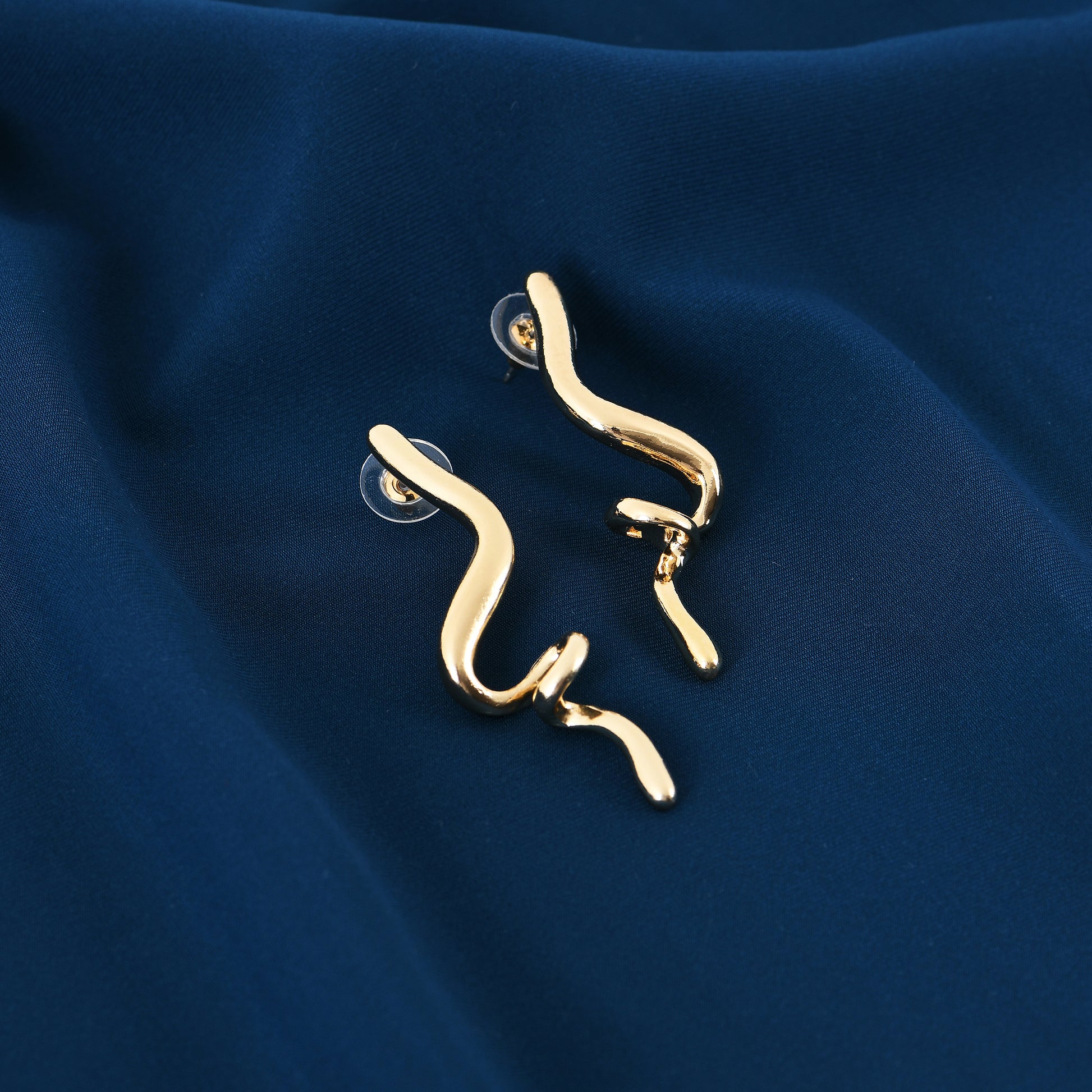 Gold Wave Drop Earrings For Women – lightweight long dangle earrings gold with a smooth wave shape