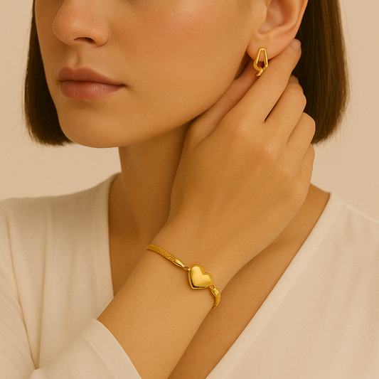 Golden Heart Charm Bracelet – one of the best bracelets for women with timeless charm and elegance