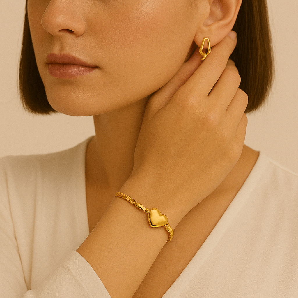 Golden Heart Charm Bracelet For Women