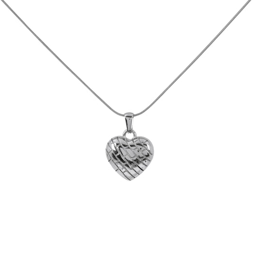 Silver Puffy Heart Necklace for Women – minimal and elegant heart necklace for everyday styling

